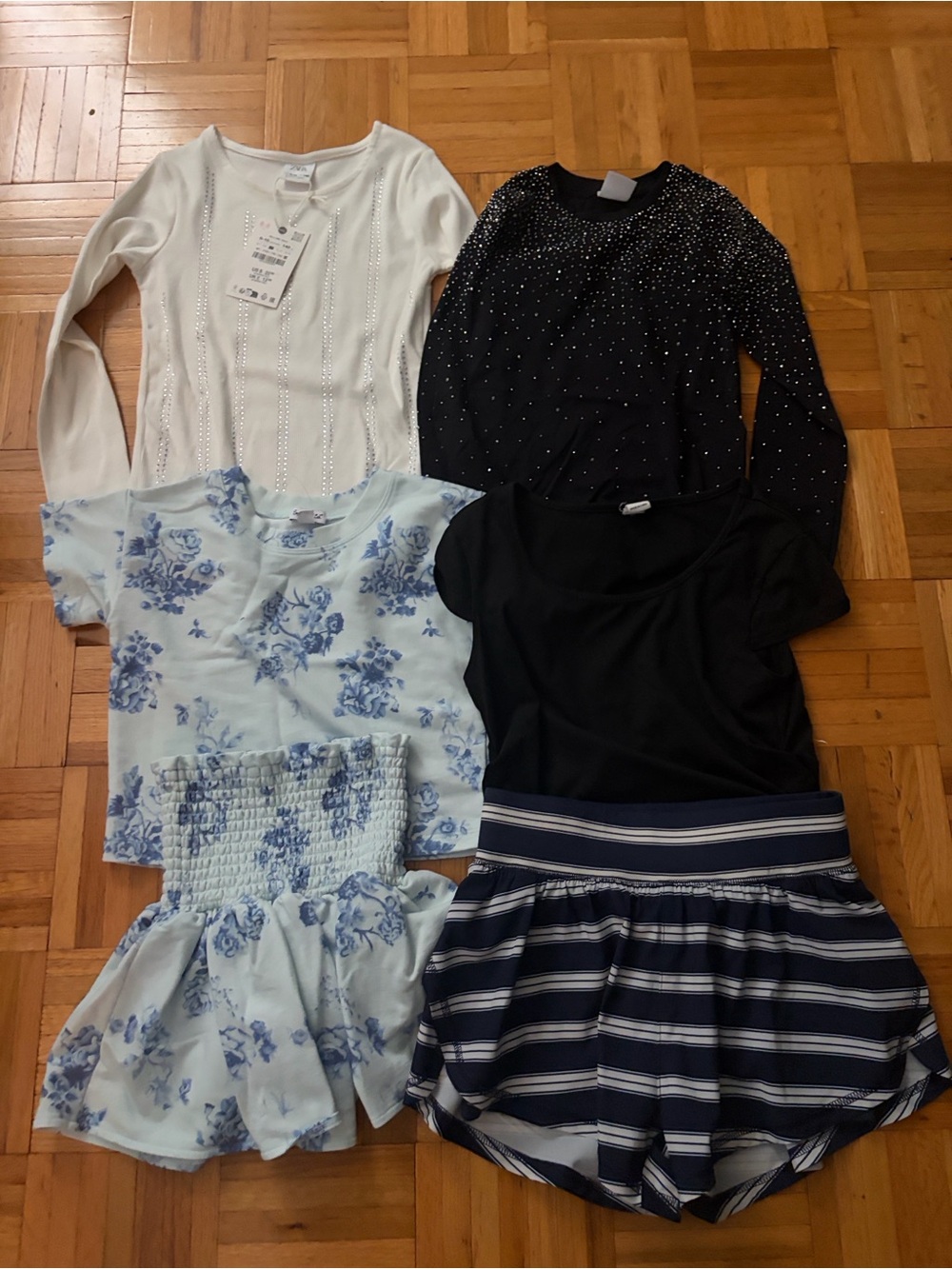 Mixed Girls Tops & Skirt  Bundle size 9-10
